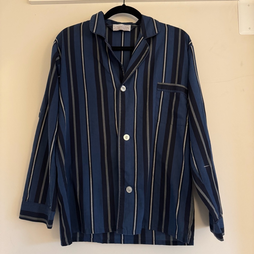 Oscar de la Renta Striped Pajama Top Blue Button Front Sleep